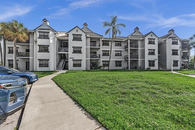Building Photo - Beautiful 3 bedroom 2 bath condo in Coral Springs