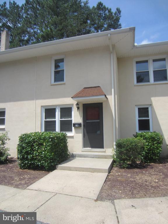 Building Photo - 809 Logan St