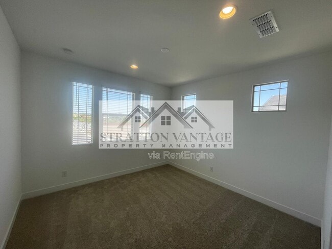 Building Photo - 20457 E Silver Creek Ln