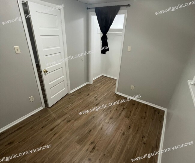 Building Photo - 3808 Parrish Ave