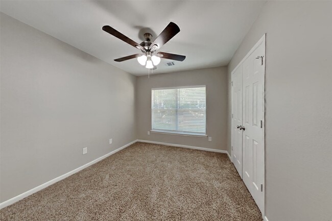 Building Photo - 10011 Storm Meadow Dr