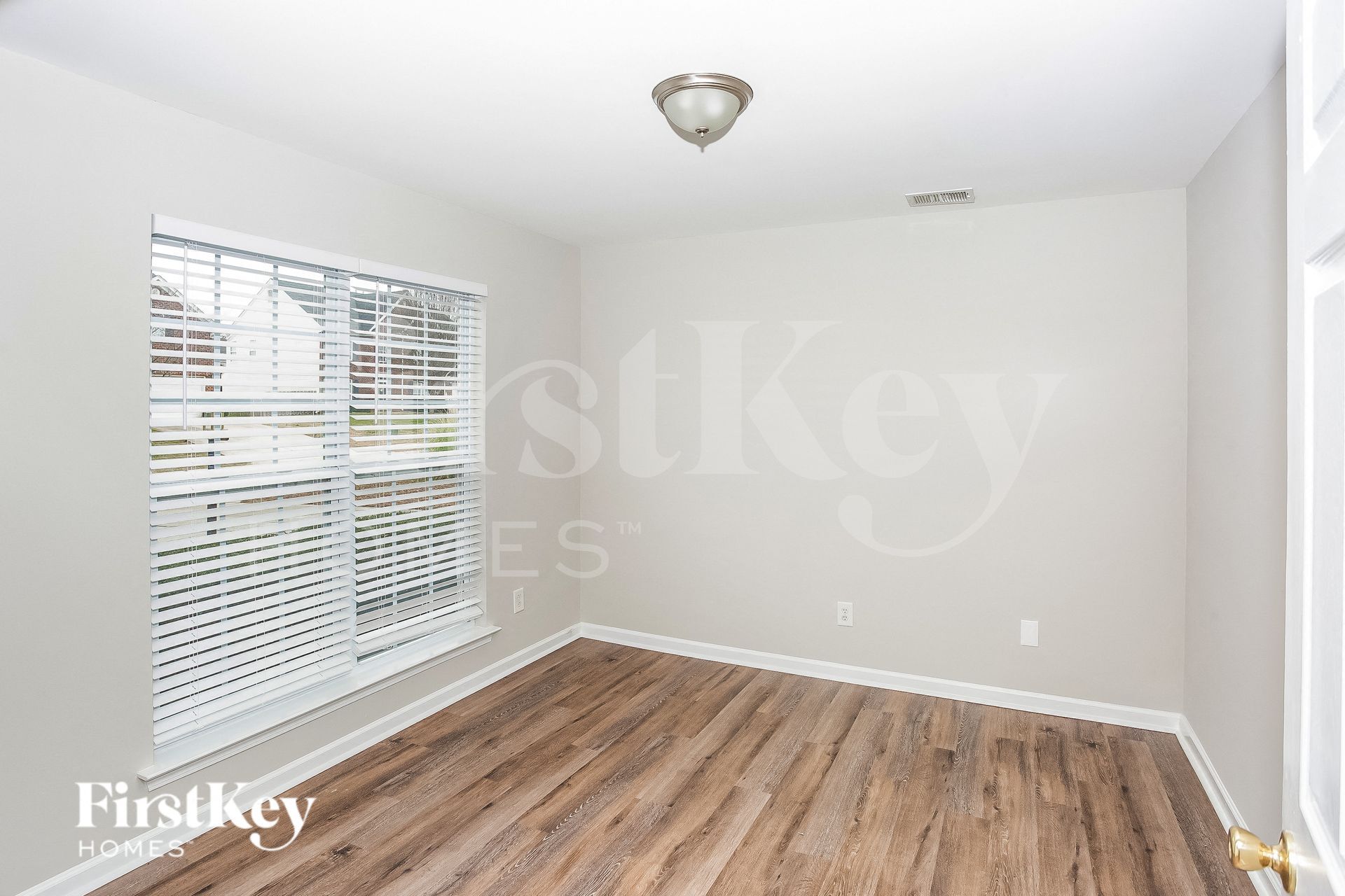 Building Photo - 130 Rusty Nail Dr