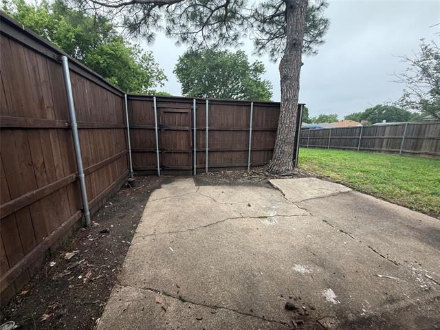Building Photo - 1301 Sam Houston Dr