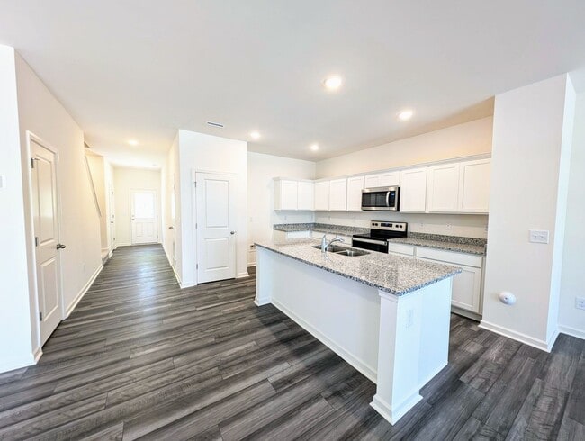 Building Photo - Tyler Gardens