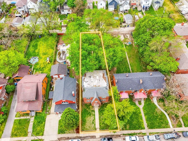 Building Photo - 57 N Burgess Ave