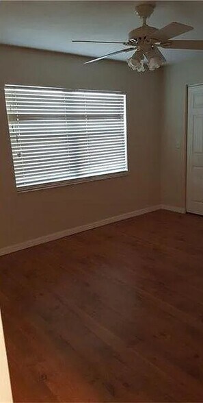 Building Photo - 12343 102nd St