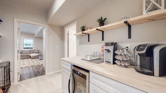 Building Photo - Stunning home situated on over 1 acre in North Thompson’s Station!