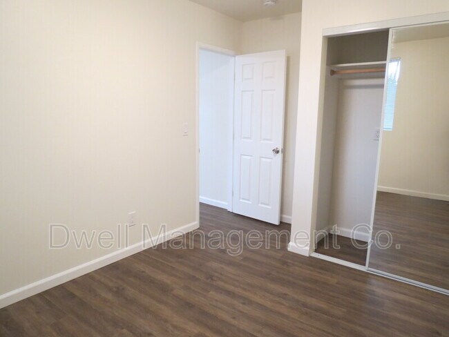 Building Photo - 4545 1/2 Upland St