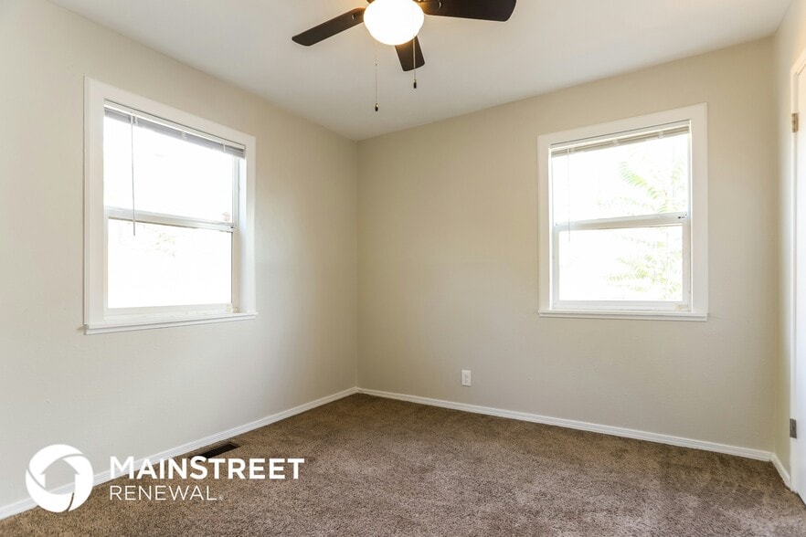 Building Photo - 8991 Lilly Dr