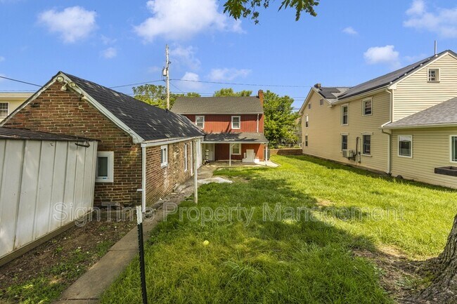 Building Photo - 106 Potomac St