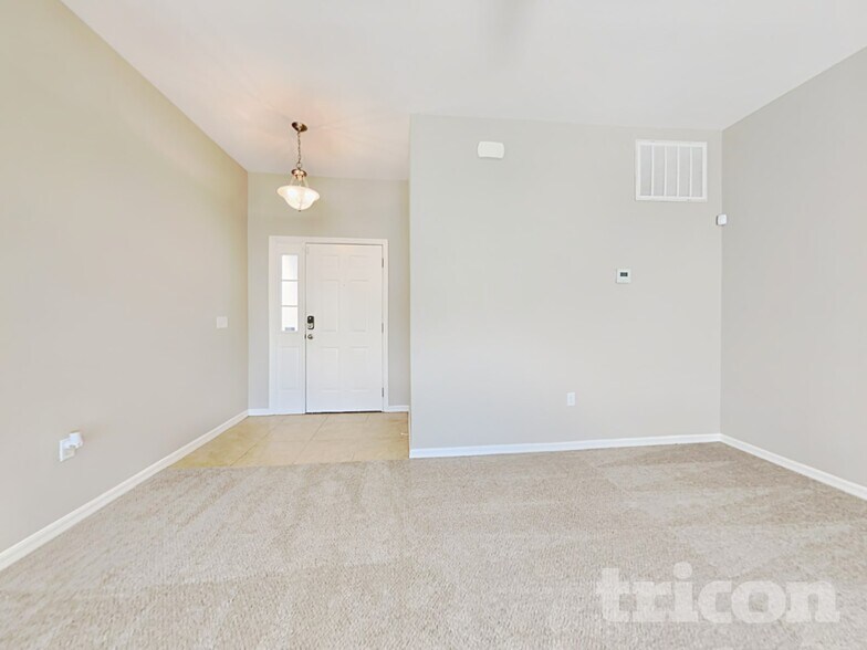 Building Photo - 10763 Carloway Hills Dr