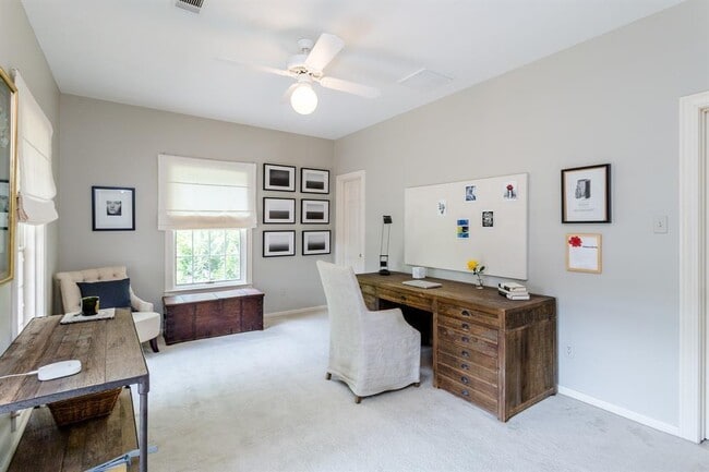 Building Photo - 3822 Overbrook Ln