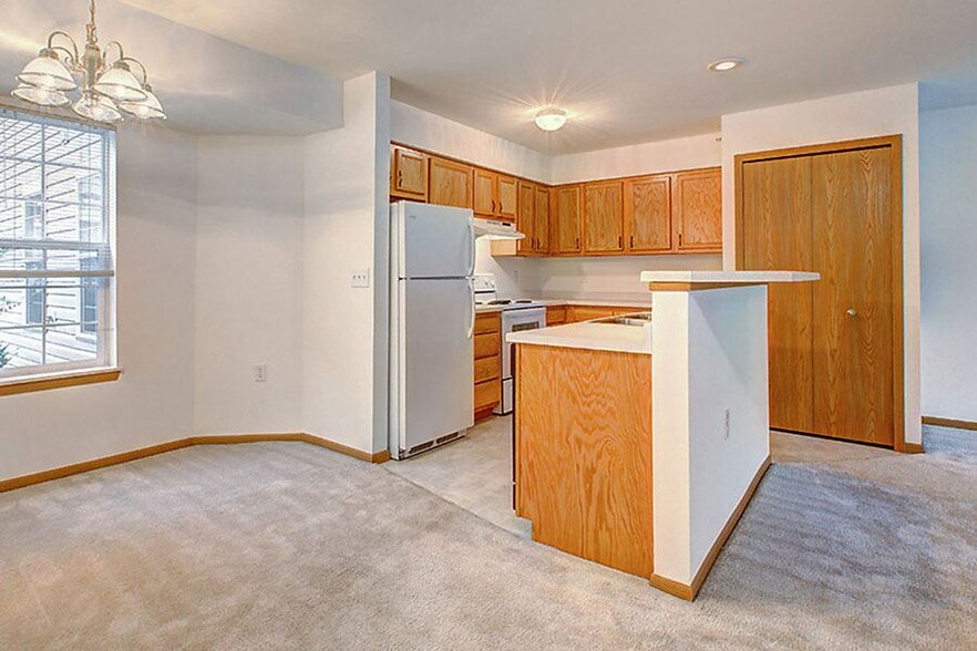 Building Photo - Portage Commons Apartment Homes