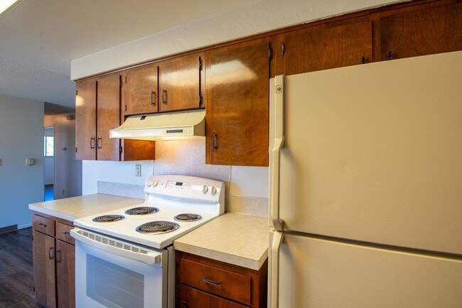 Building Photo - Fern Court Duplex