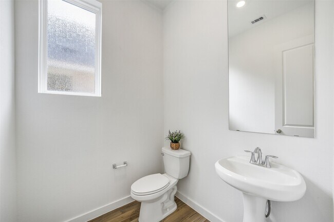 Building Photo - 31111 Marlow Mnr Ct