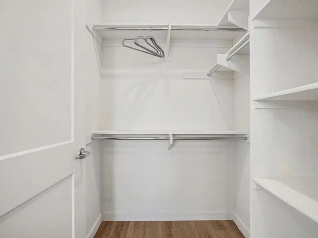 Building Photo - 4725 Radford Ave