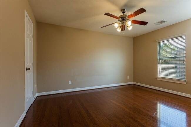 Building Photo - 25311 Hamden Valley Dr