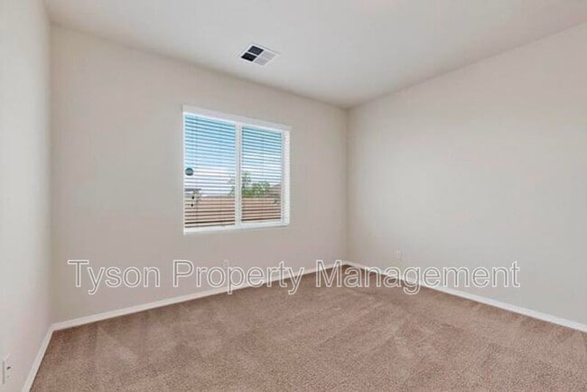 Building Photo - 3408 Oregon Trail Rd NE