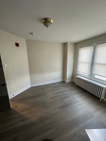 Building Photo - 3244 W Allegheny Ave