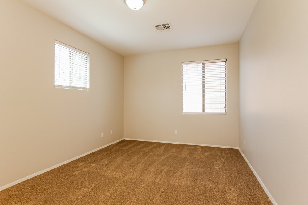 Building Photo - 6829 S 68th Ln