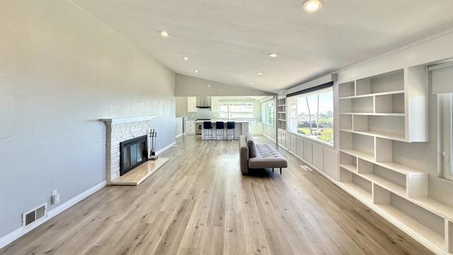 Building Photo - 6611 Avenida De Las Pescas