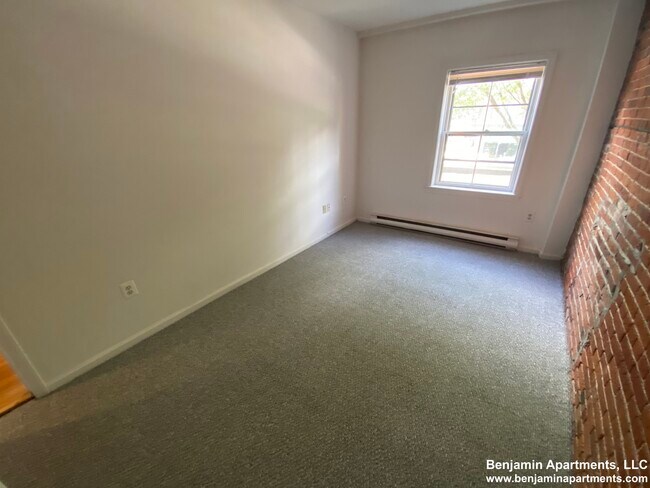 Building Photo - 1750 Washington St