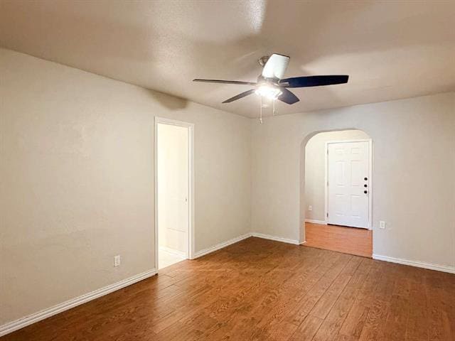 Building Photo - 604 Mesquite Ave N