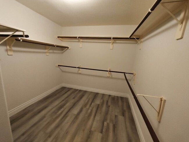 Building Photo - 2306 Waterford Park St