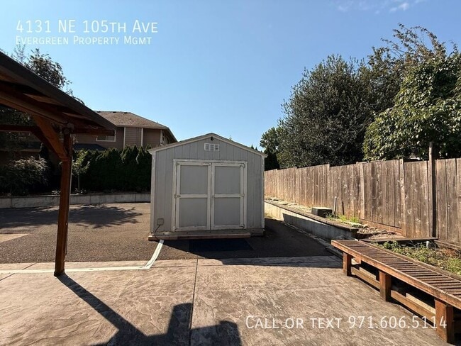 Building Photo - 4131 NE 105th Ave