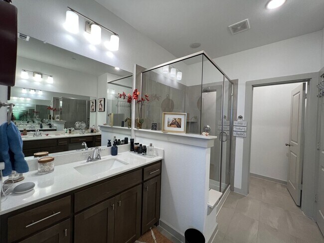 Building Photo - North Richland Hills Texas Townhome For Rent