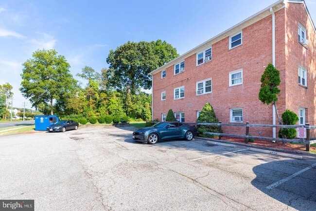 Building Photo - 14698 Colchester Rd