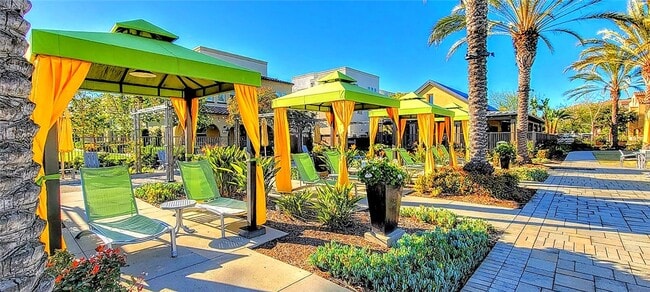 Building Photo - 2 Adelfa St