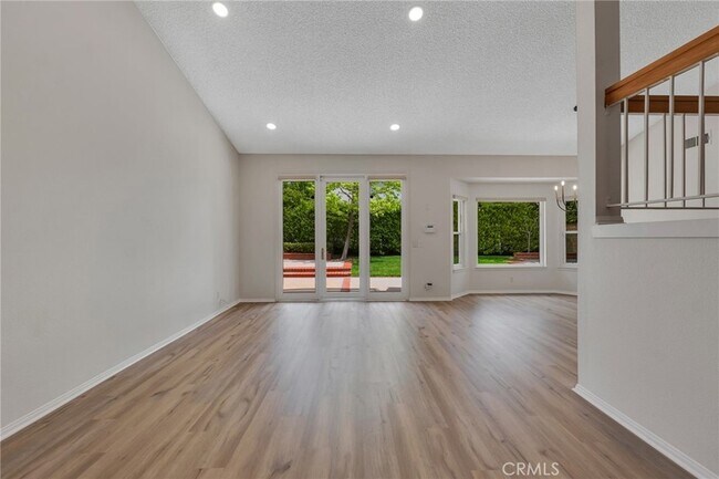 Building Photo - 12160 Crystal Ridge Way
