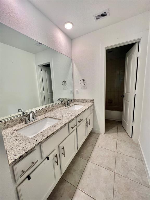 Building Photo - 8034 Whisper Grove Dr