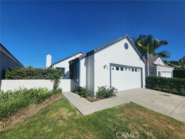 Primary Photo - 23 Indian Hill Ln