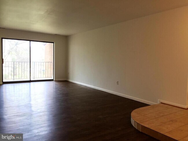 Building Photo - 13215 Dairymaid Dr