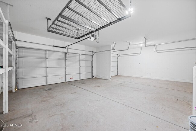 Building Photo - 12210 W Rio Vista Ln