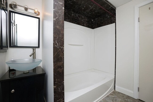 Building Photo - 175 Trenton St