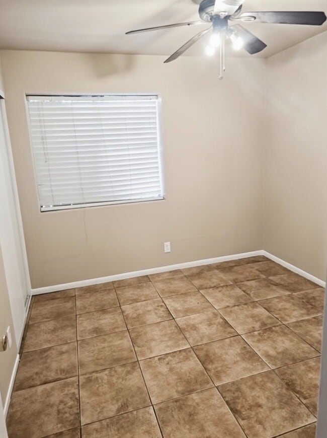 Building Photo - 13715 El Rio Ln