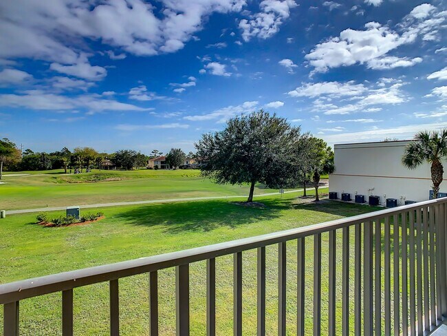 Building Photo - Deep Creek Townhome - Golf Course View (ONE FREE MONTH RENT FOR QUALIFIED APPLICANTS!)