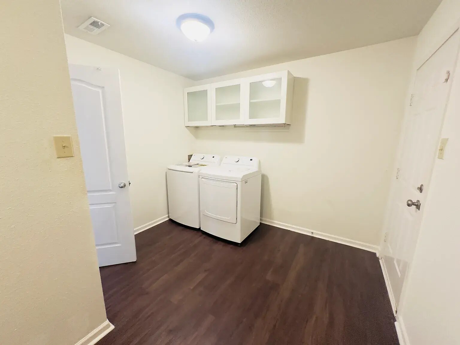 Building Photo - 3609 McDuff Ct