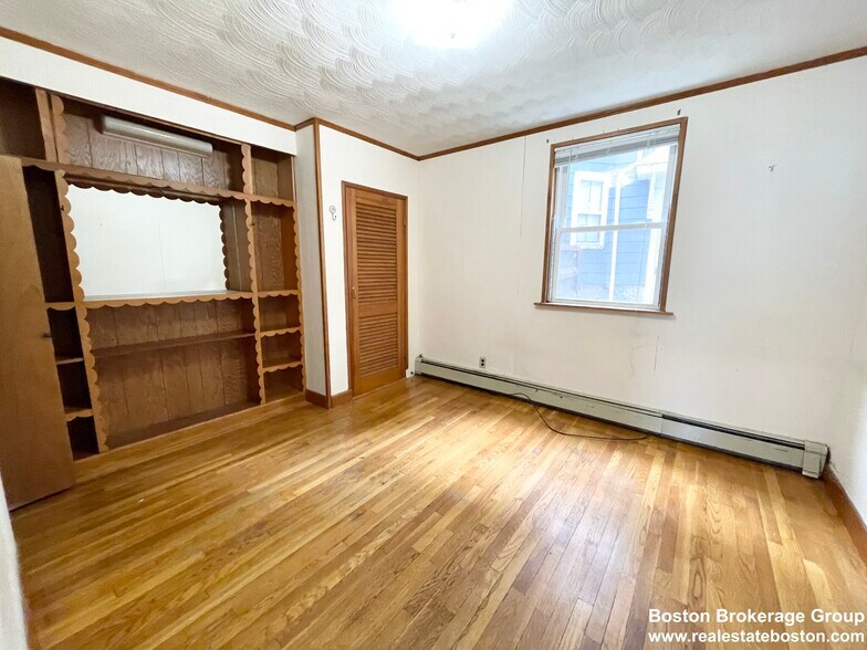 Building Photo - 5 Oswald St