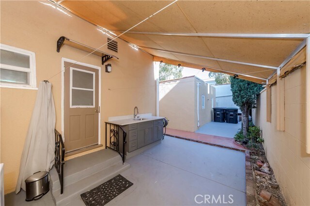 Building Photo - 1001 Monterey Rd