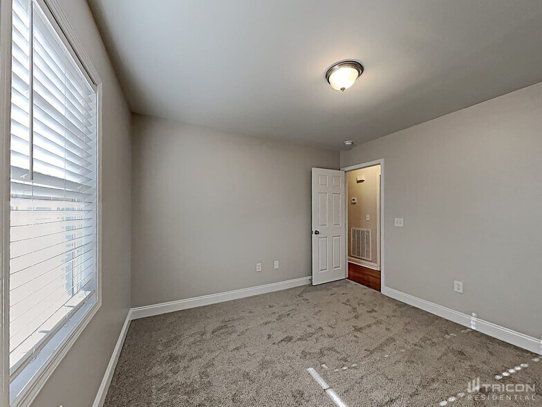 Building Photo - 661 Beavers Cove Ln NW