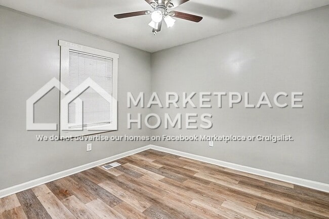 Building Photo - 703 Formwalt St SW