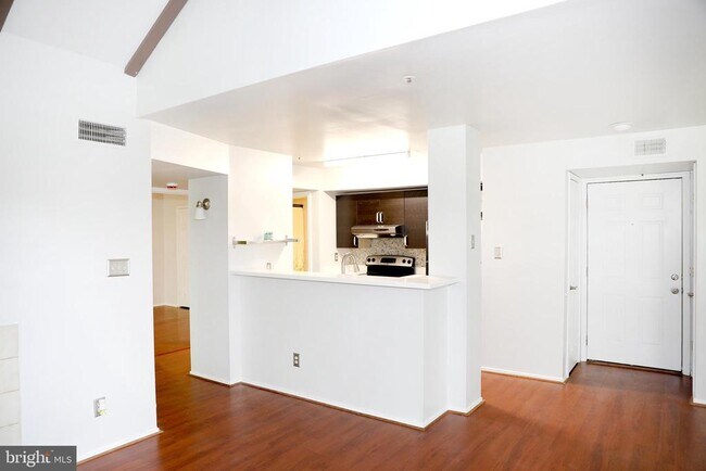Building Photo - 4478 Lord Loudoun Ct