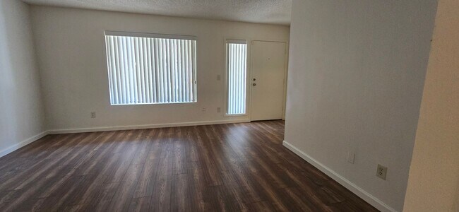 Building Photo - 16510 E Palisades Blvd