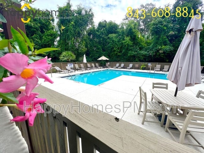 Building Photo - 8312 Child's Cove