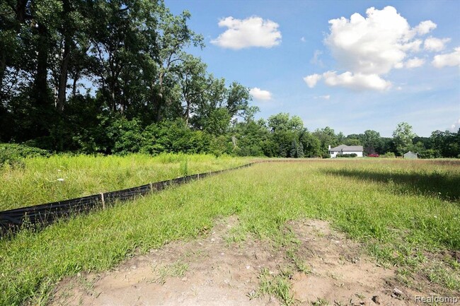 Building Photo - 4381 Happy Hollow Ln