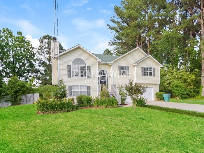 Building Photo - 113 Eva Dr